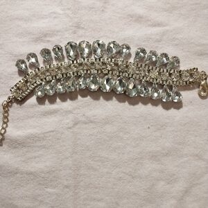 🎈5/$15 Bundle 🎈Elegant Silver Crystal Bracelet